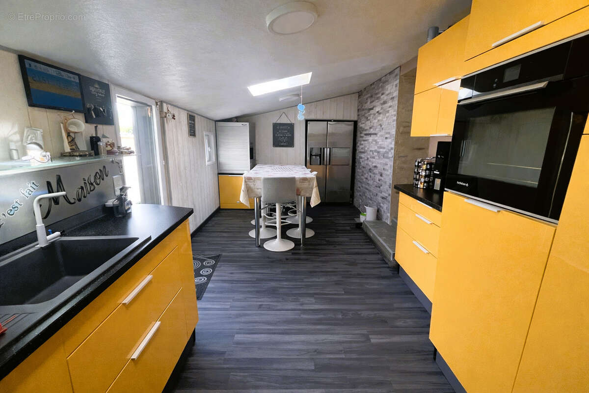 Maison à SAINT-JULIEN-DES-LANDES