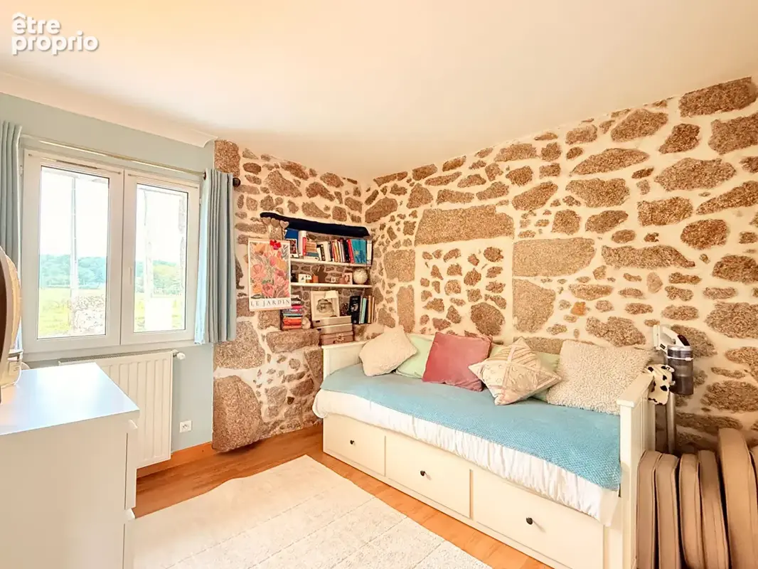 Une maison à partager, chacun chez soi : quatre chambres et deux espaces de vie avec accès et jardins privatifs - photo 24