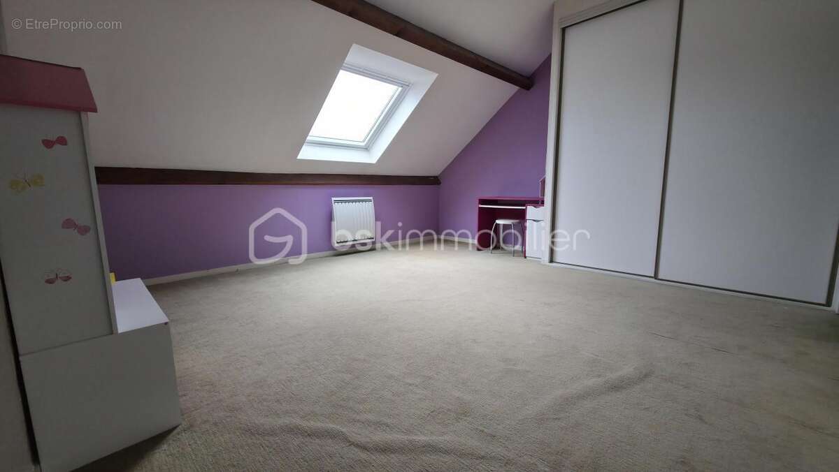 Appartement à COMBS-LA-VILLE