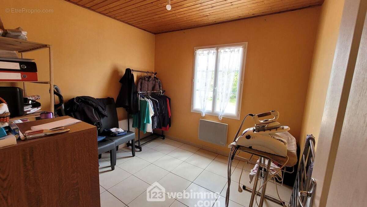 Et une 3ème chambre de 9m² - Maison à LE BERNARD