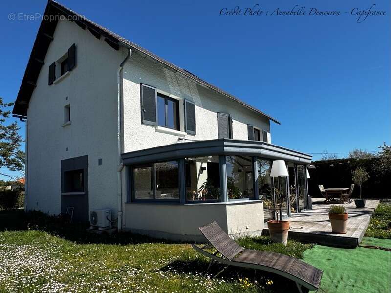 Maison à SAINT-BONNET-PRES-RIOM