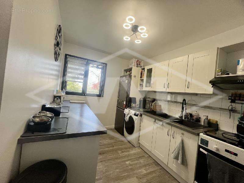 Appartement à COMBS-LA-VILLE