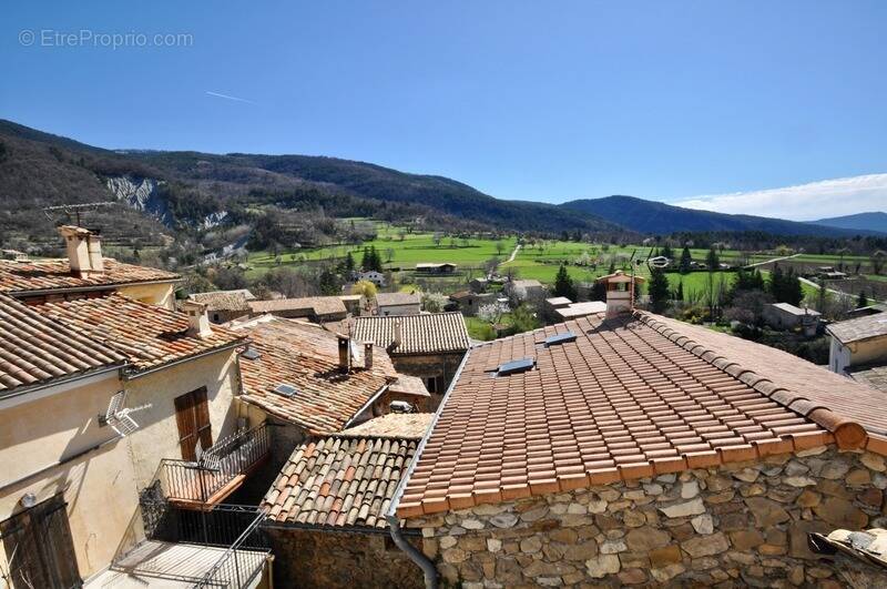 Dpt Alpes de Haute Provence (04), à vendre Proche ANNOT Appartement de charme 82 m² 6 pièces Balcon Vue Montagnes - photo 1