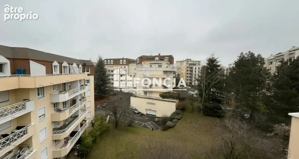 ANNEMASSE – Limite Ville-la-Grand – Appartement T2 vendu loué avec garage, parking et cave - photo 2