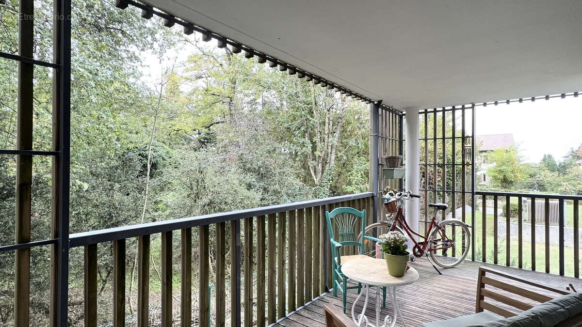 Appartement à CHENS-SUR-LEMAN