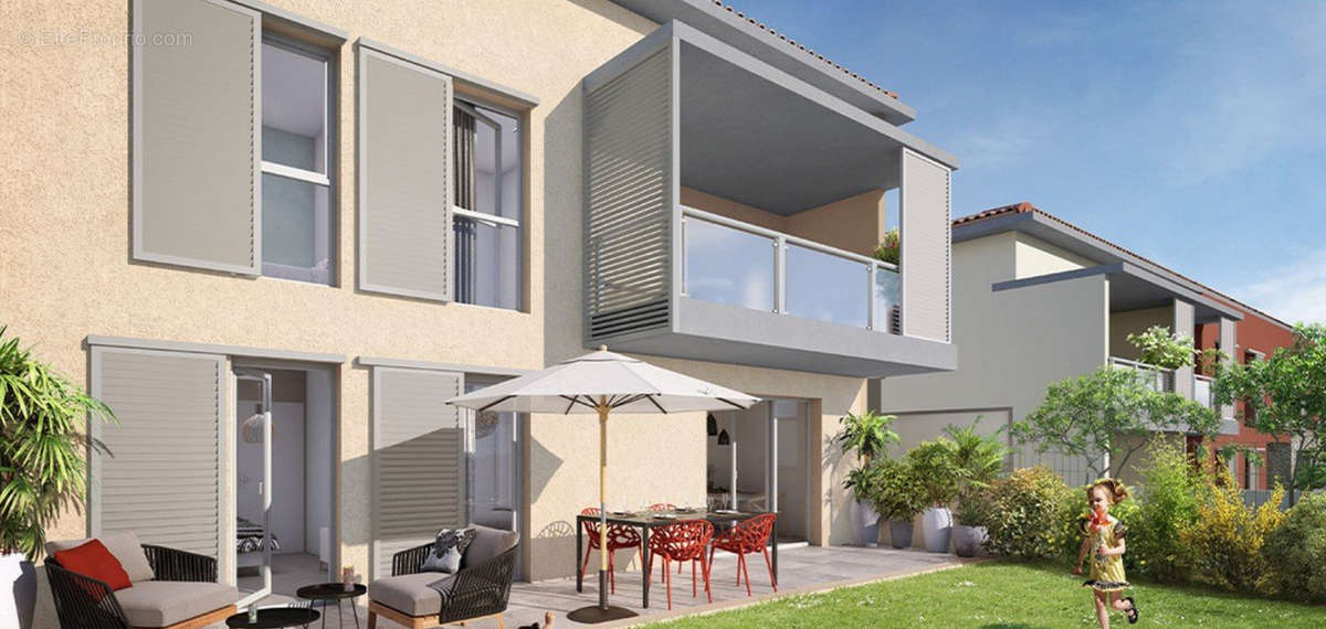 Appartement à COGOLIN