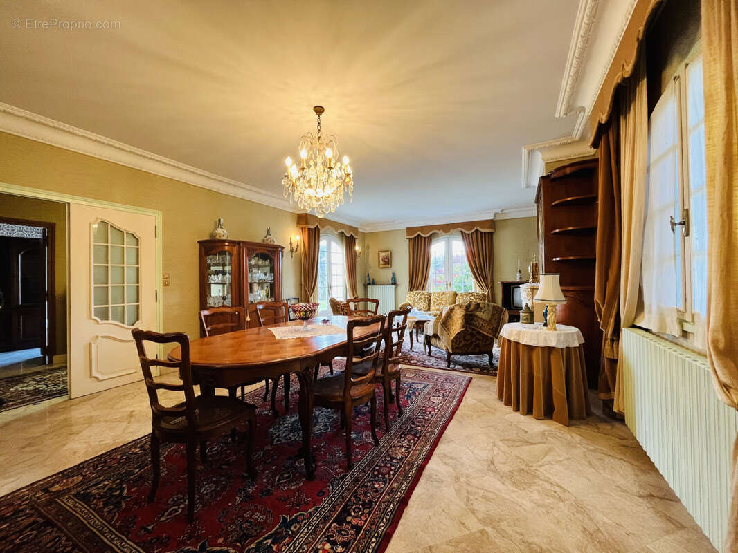 Maison à SAUZE-VAUSSAIS