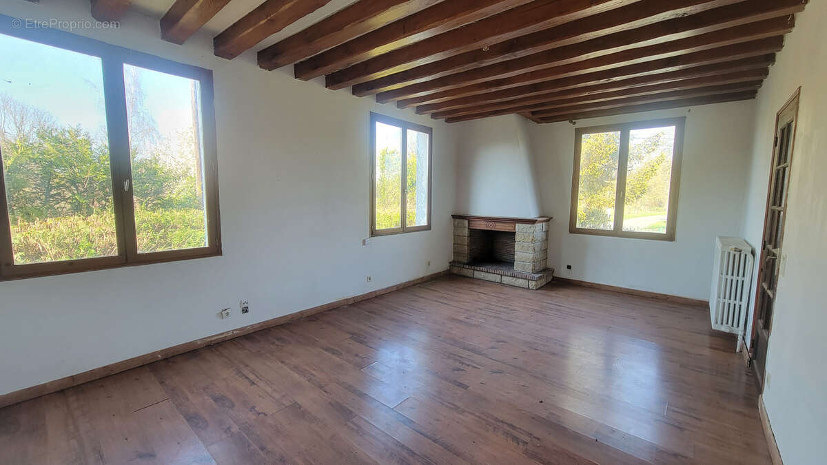 Maison à SAINT-SAUVEUR-LES-BRAY