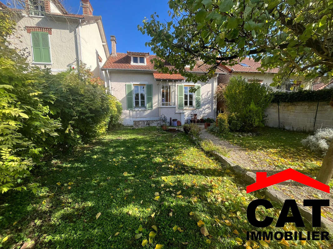 Maison à CHAMPAGNE-SUR-SEINE