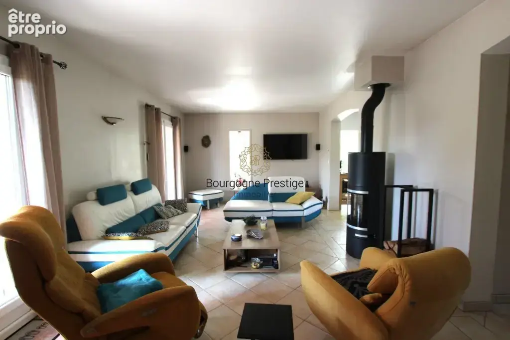 Belle maison familiale sur sous-sol de 132 m² -terrain de 1812 m² et dependance - photo 6