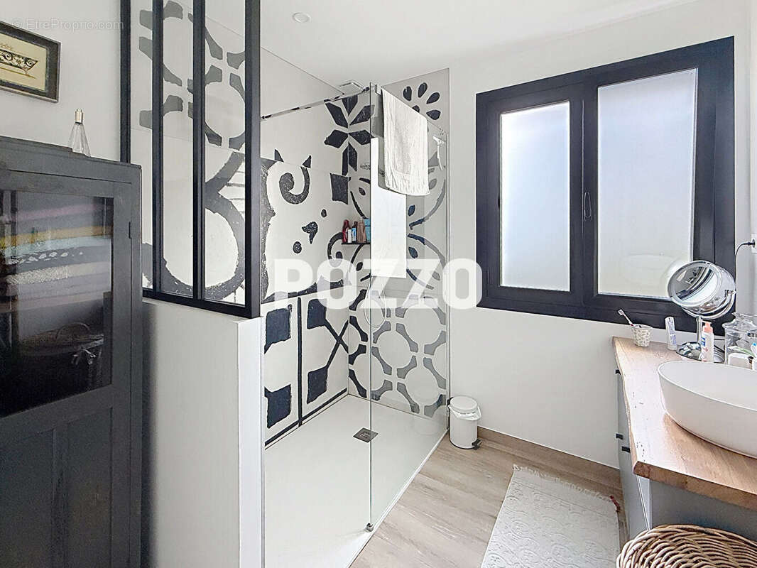 Maison à SAINT-PAIR-SUR-MER