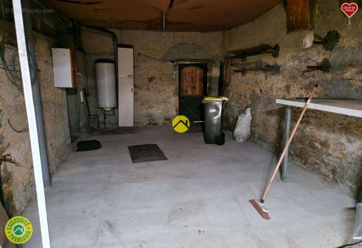 Maison à LA GUERCHE-SUR-L&#039;AUBOIS