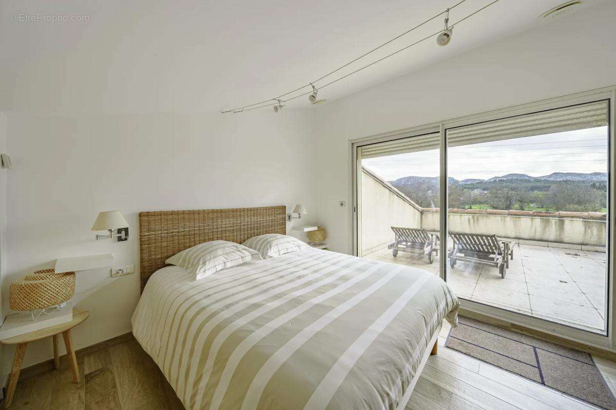 Maison à SAINT-VICTORET