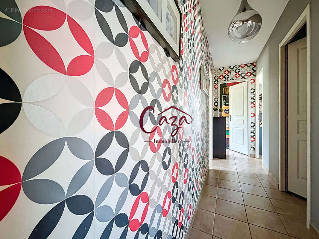 Maison à CAMBLANES-ET-MEYNAC