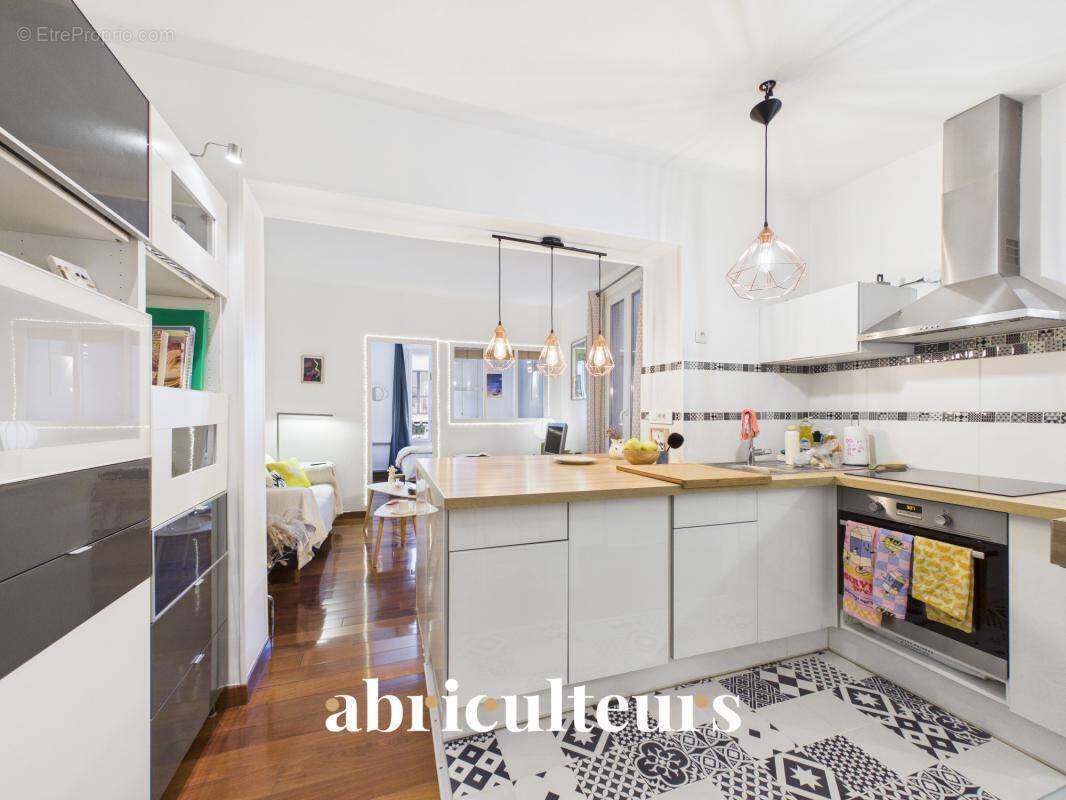 Appartement à PARIS-11E