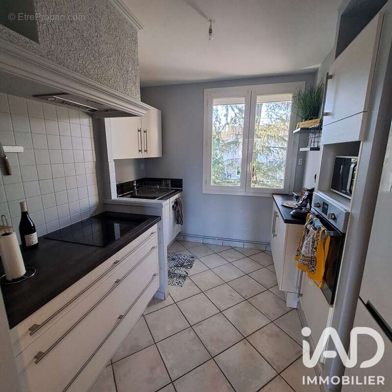 Appartement 78 m² à Annonay  - photo 5