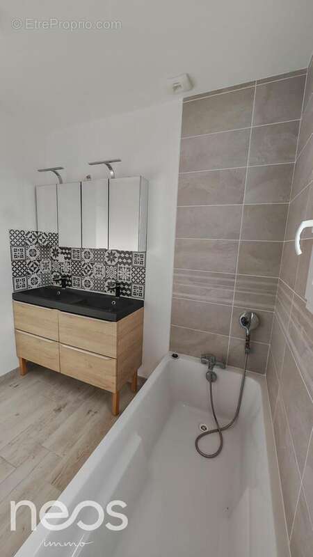 Maison à CLERE-LES-PINS