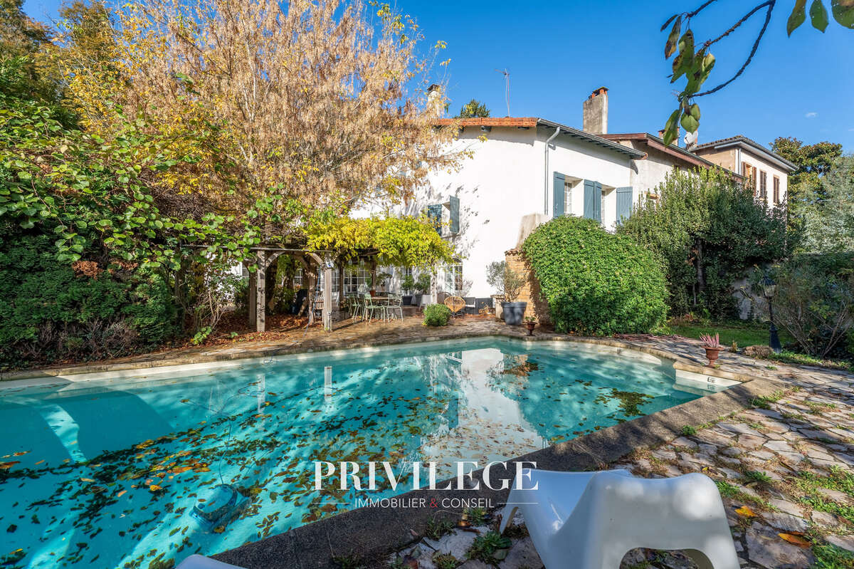 Maison à COLLONGES-AU-MONT-D&#039;OR