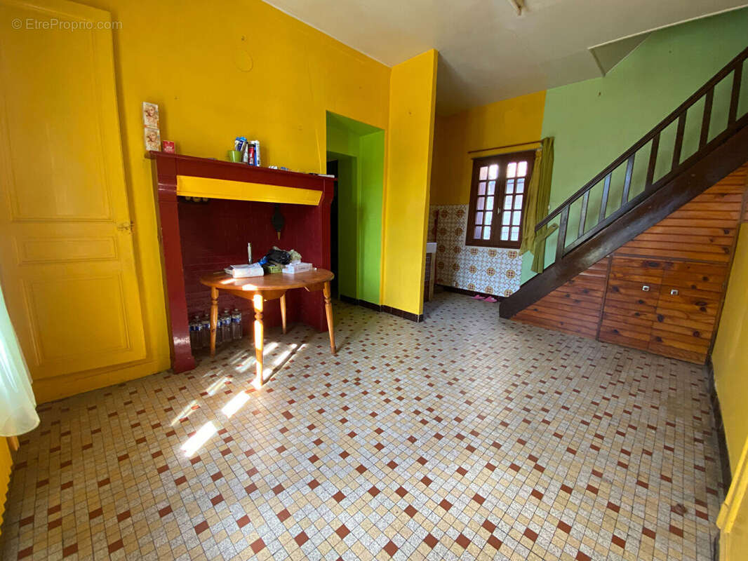 Maison à DAMVILLE