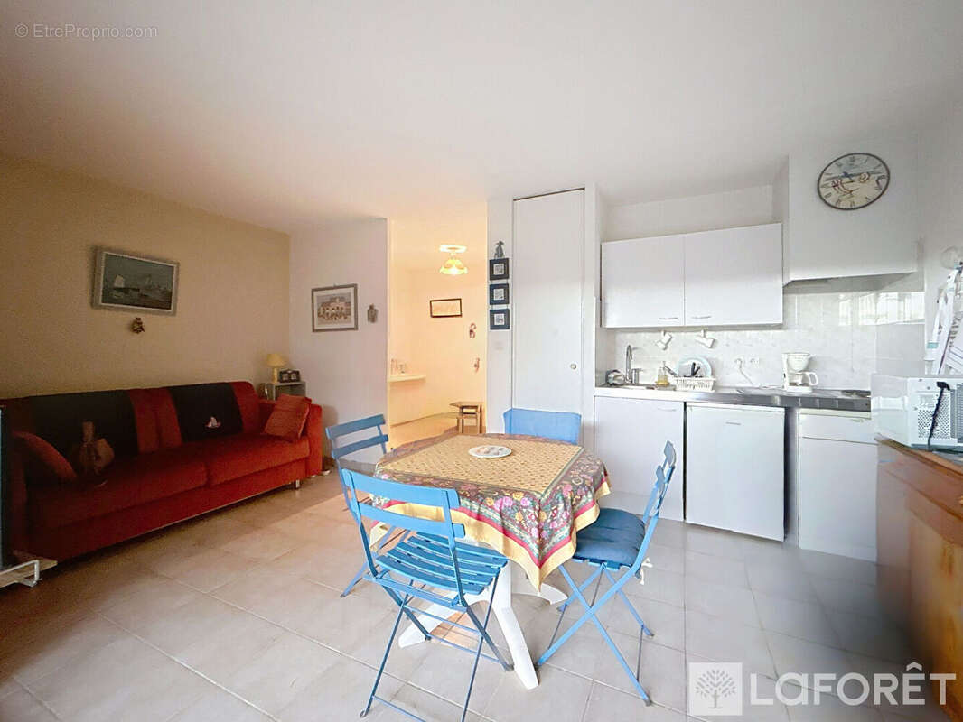 Appartement à SAUSSET-LES-PINS