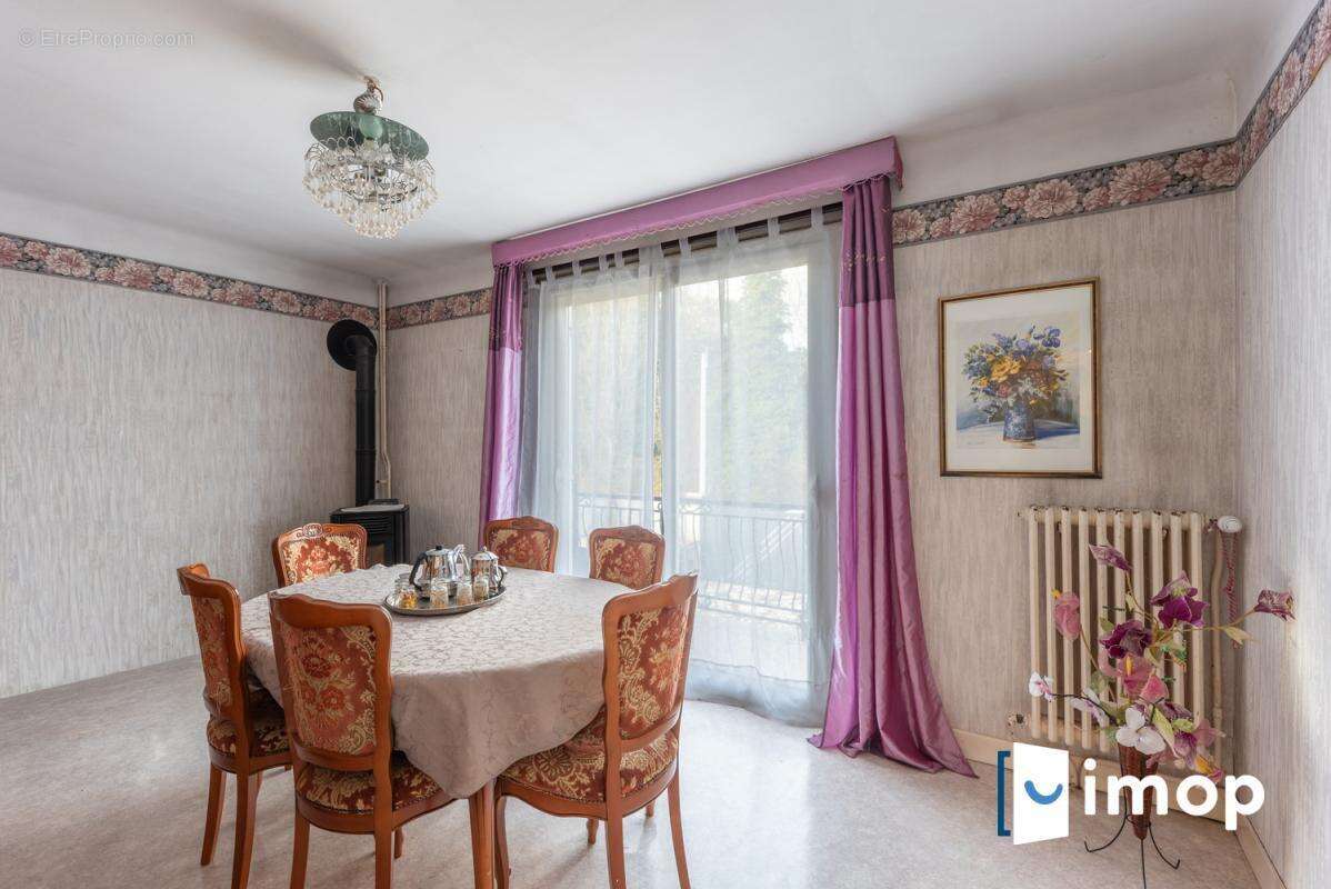 Maison à DAMMARIE-LES-LYS