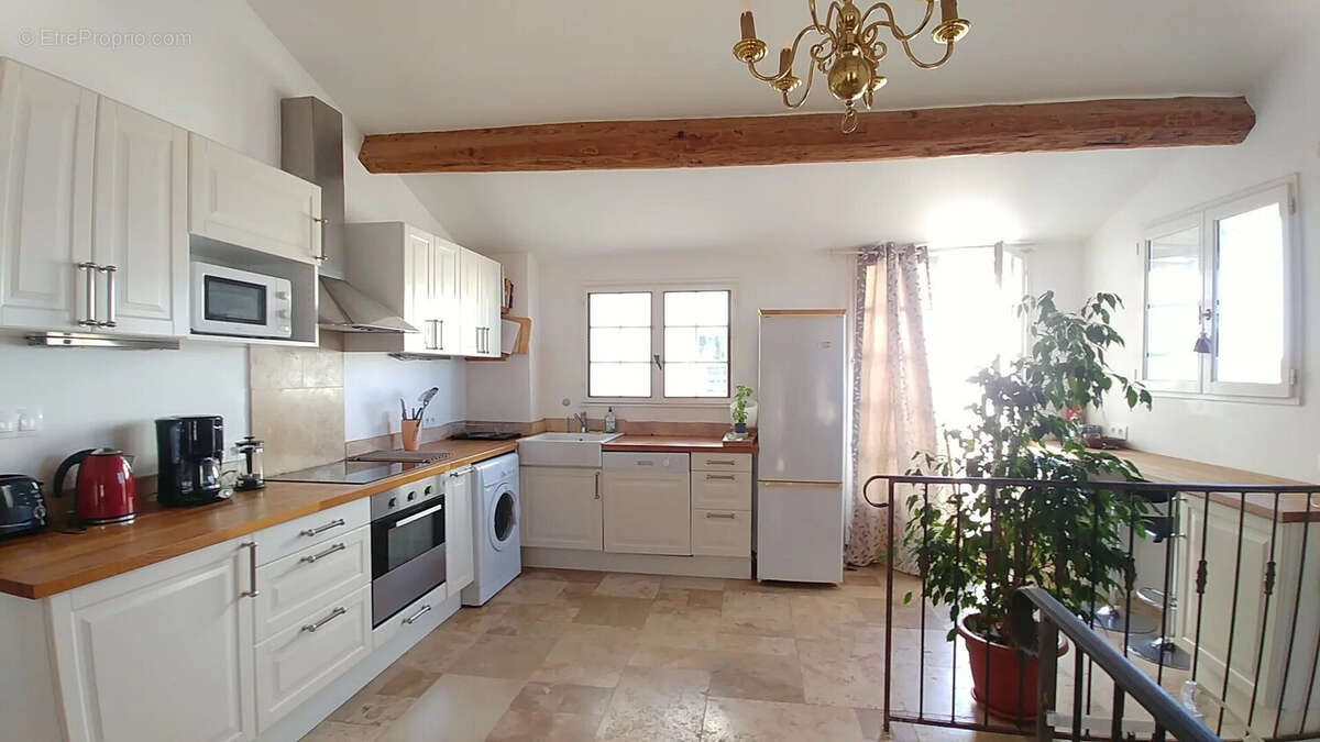 Maison à POUZOLLES