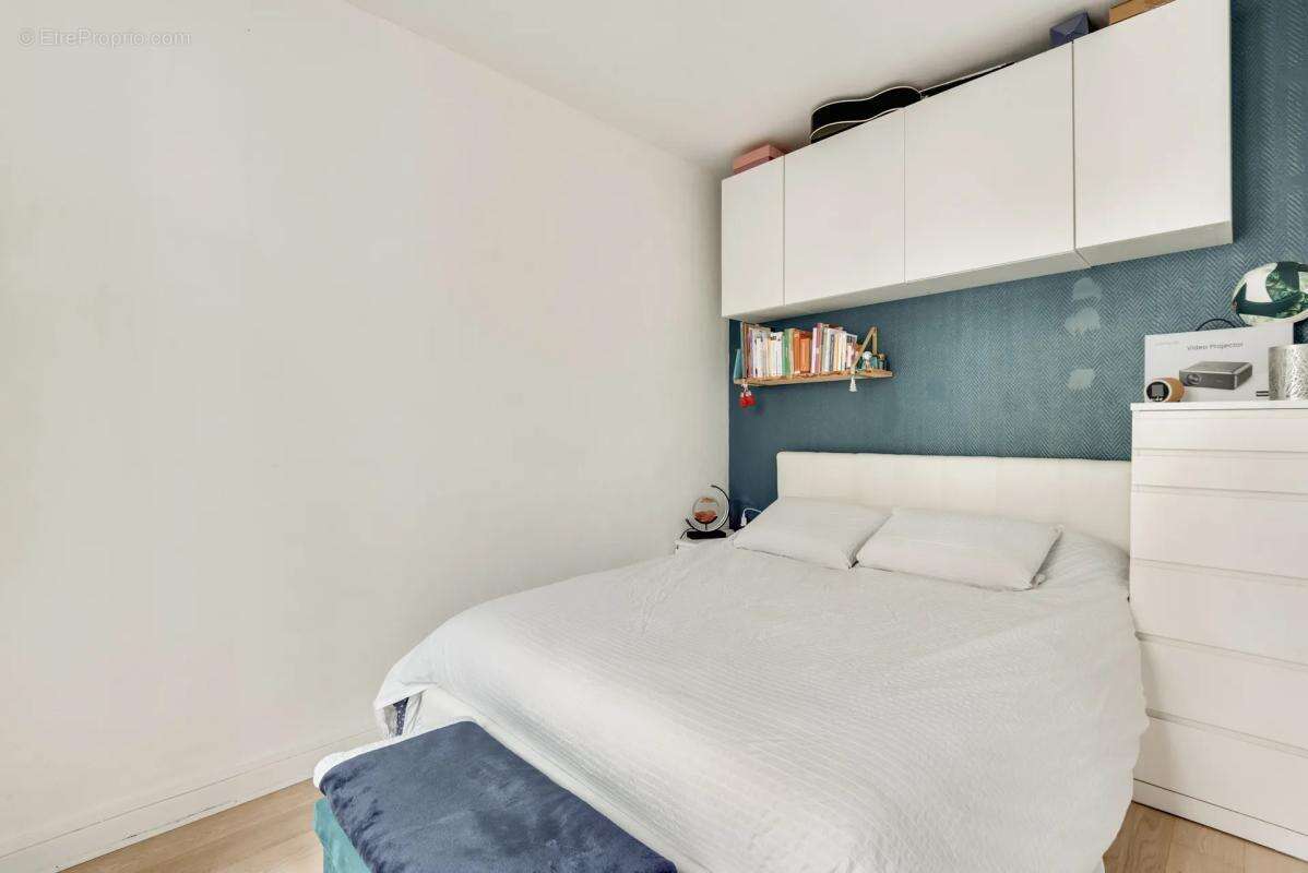 Appartement à LA GARENNE-COLOMBES