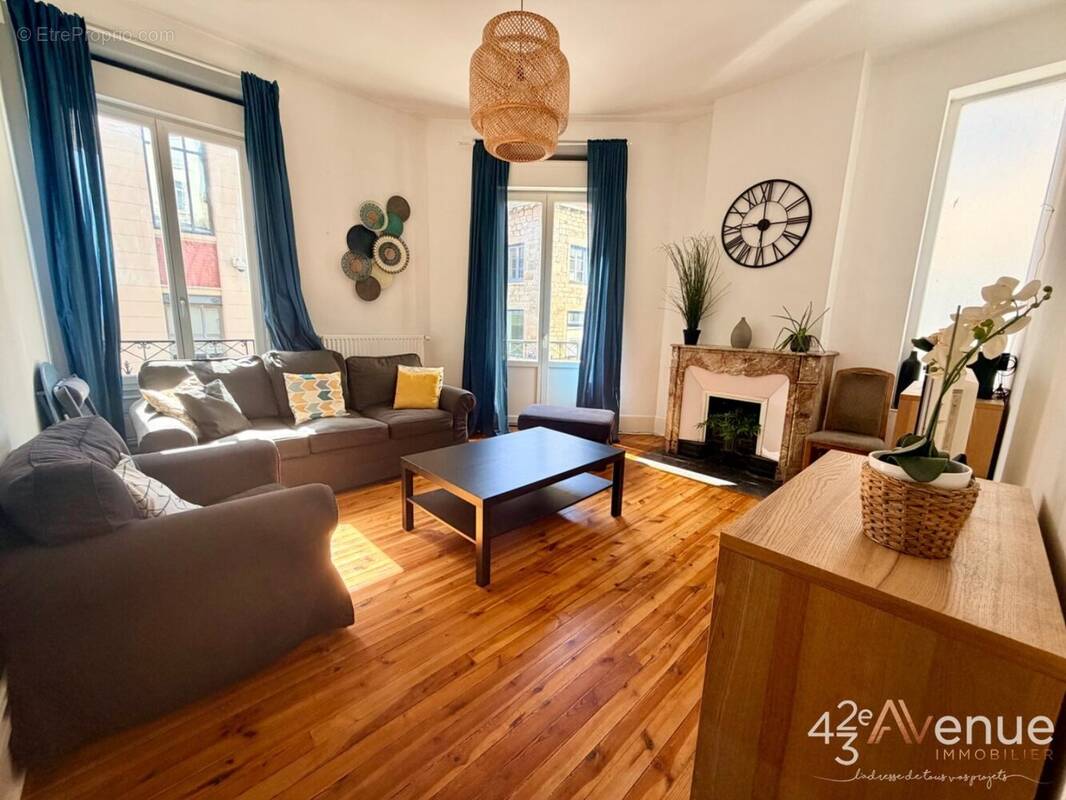 Appartement à SAINT-ETIENNE