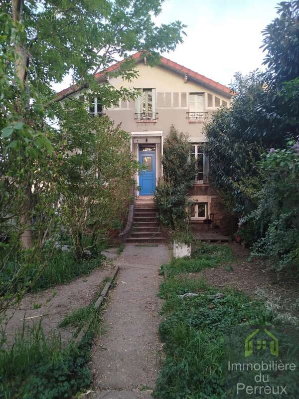 Maison à LE PERREUX-SUR-MARNE
