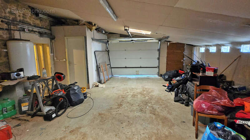 Maison à ORADOUR-SUR-GLANE