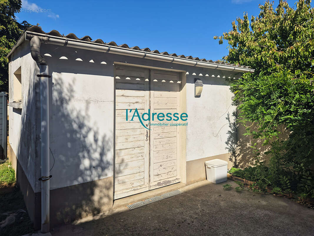 Maison à SAINT-PIERRE-MONTLIMART