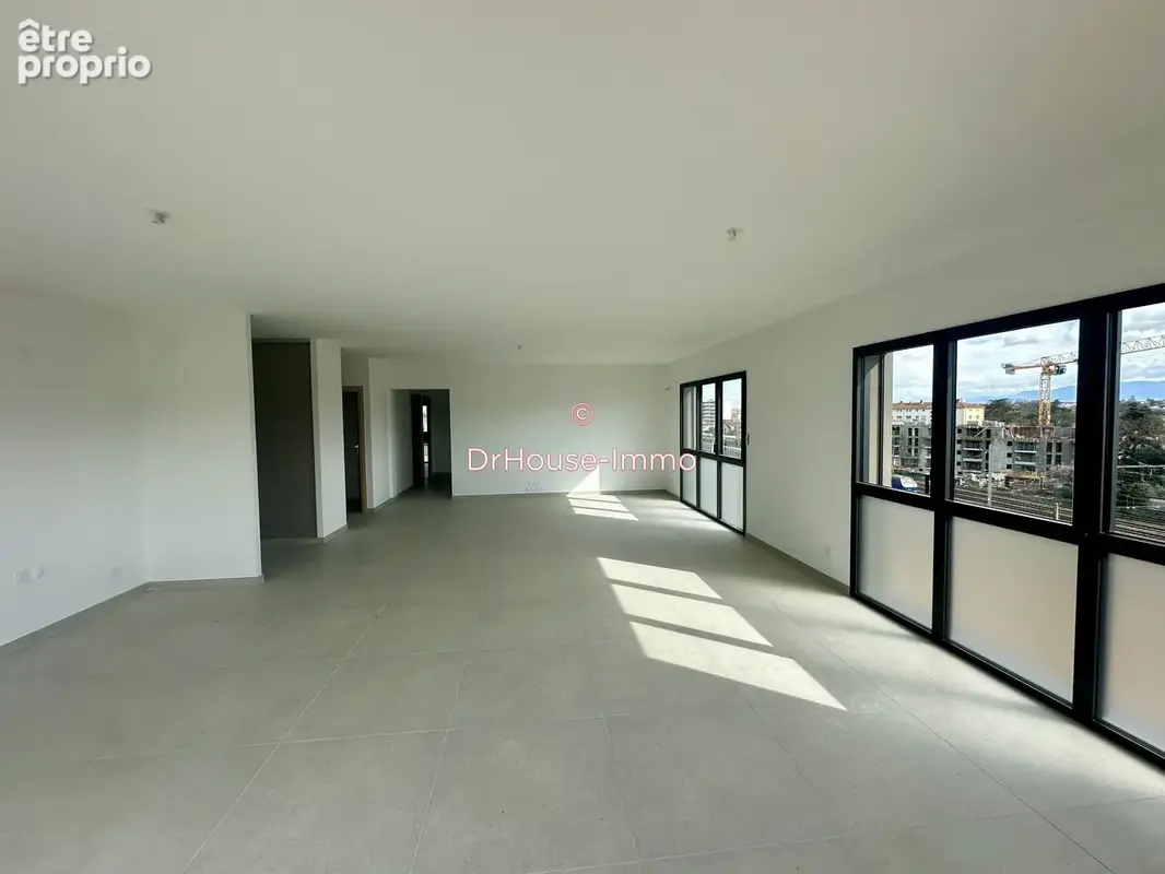 Appartement 4 pièces 126 m² à vendre à Valence (26000) - photo 12