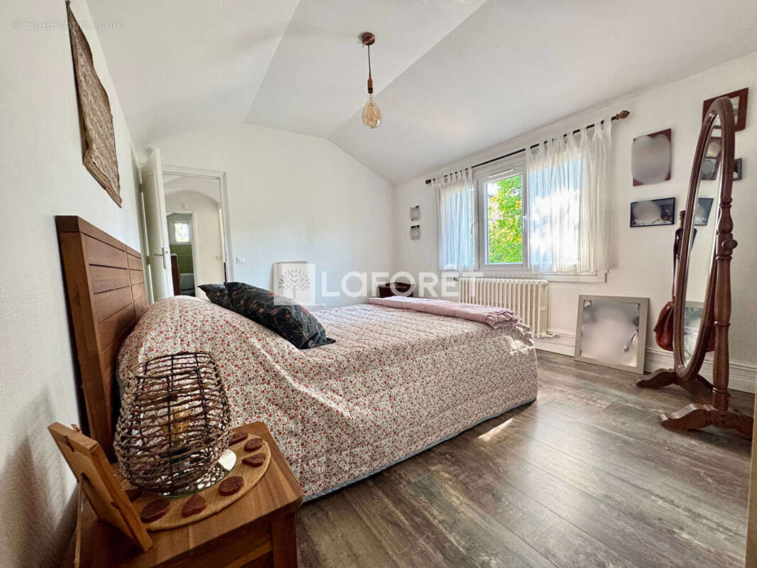 Maison à LIVRY-GARGAN