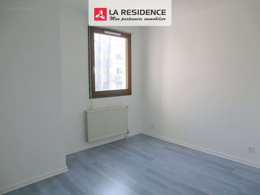 Appartement à MONTIGNY-LE-BRETONNEUX