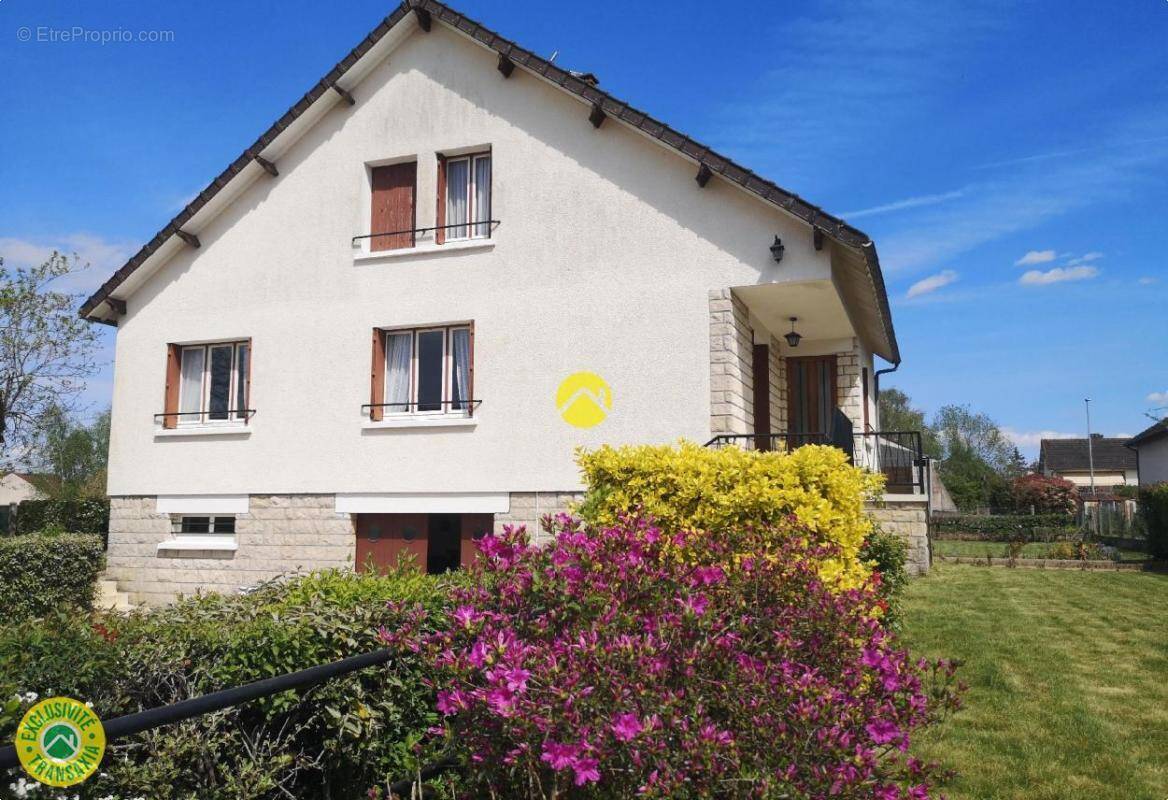 Maison à BLENEAU