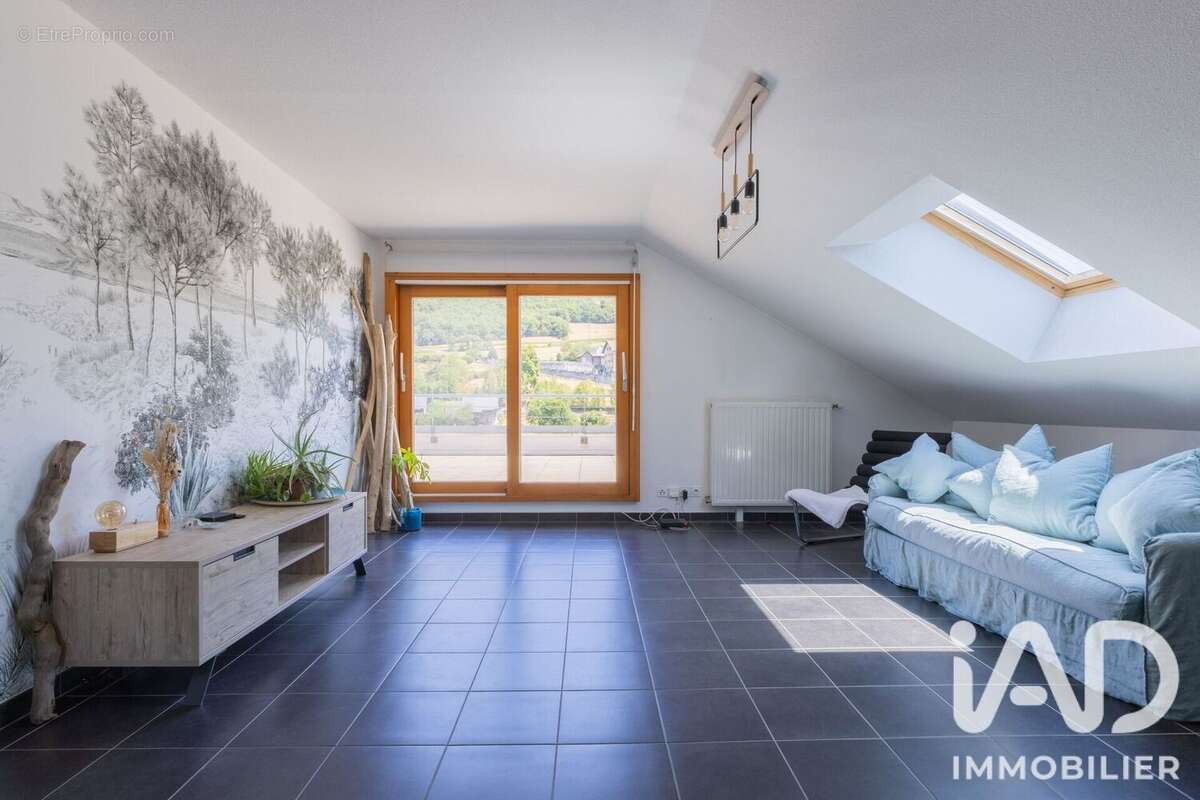 Appartement 79 m² à Saint-Jeoire-Prieure  - photo 5