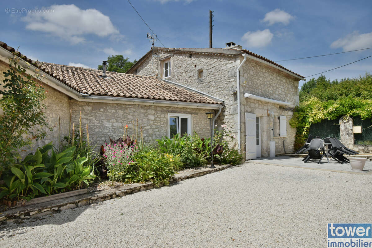 Maison à EYMET