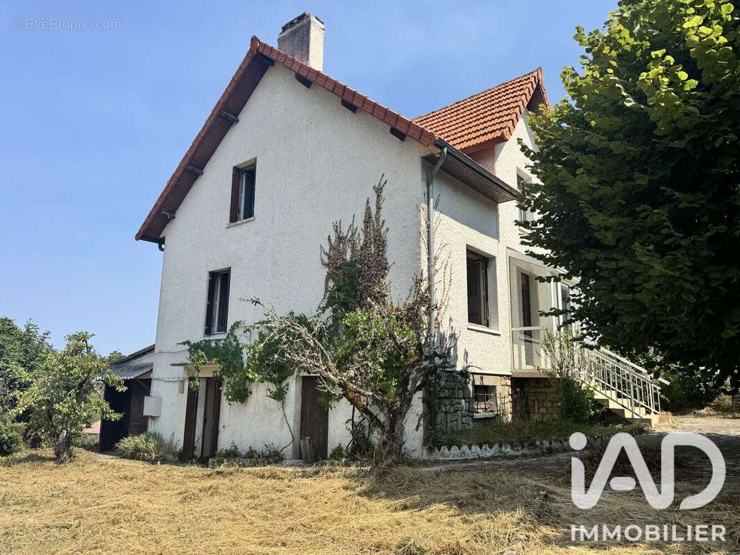 Maison 140 m² à Cayrols  - photo 2