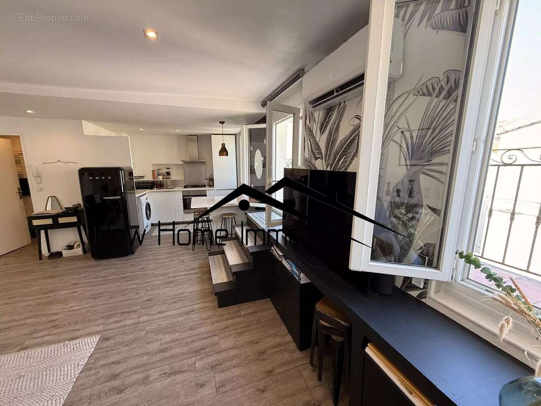 Appartement à MARSEILLE-6E