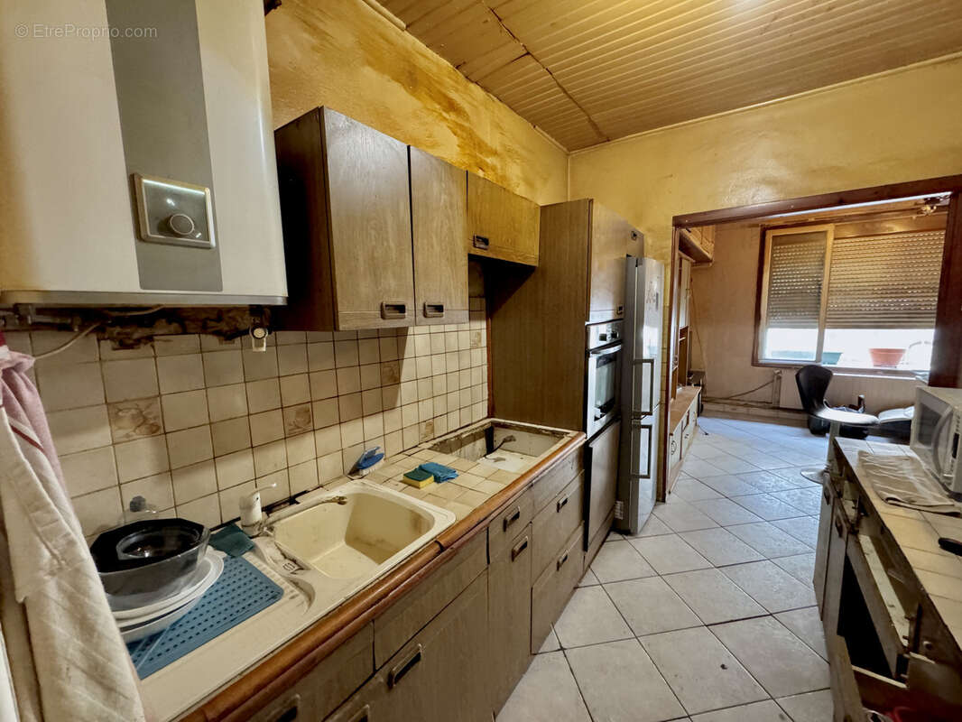 Appartement à MARSEILLE-5E