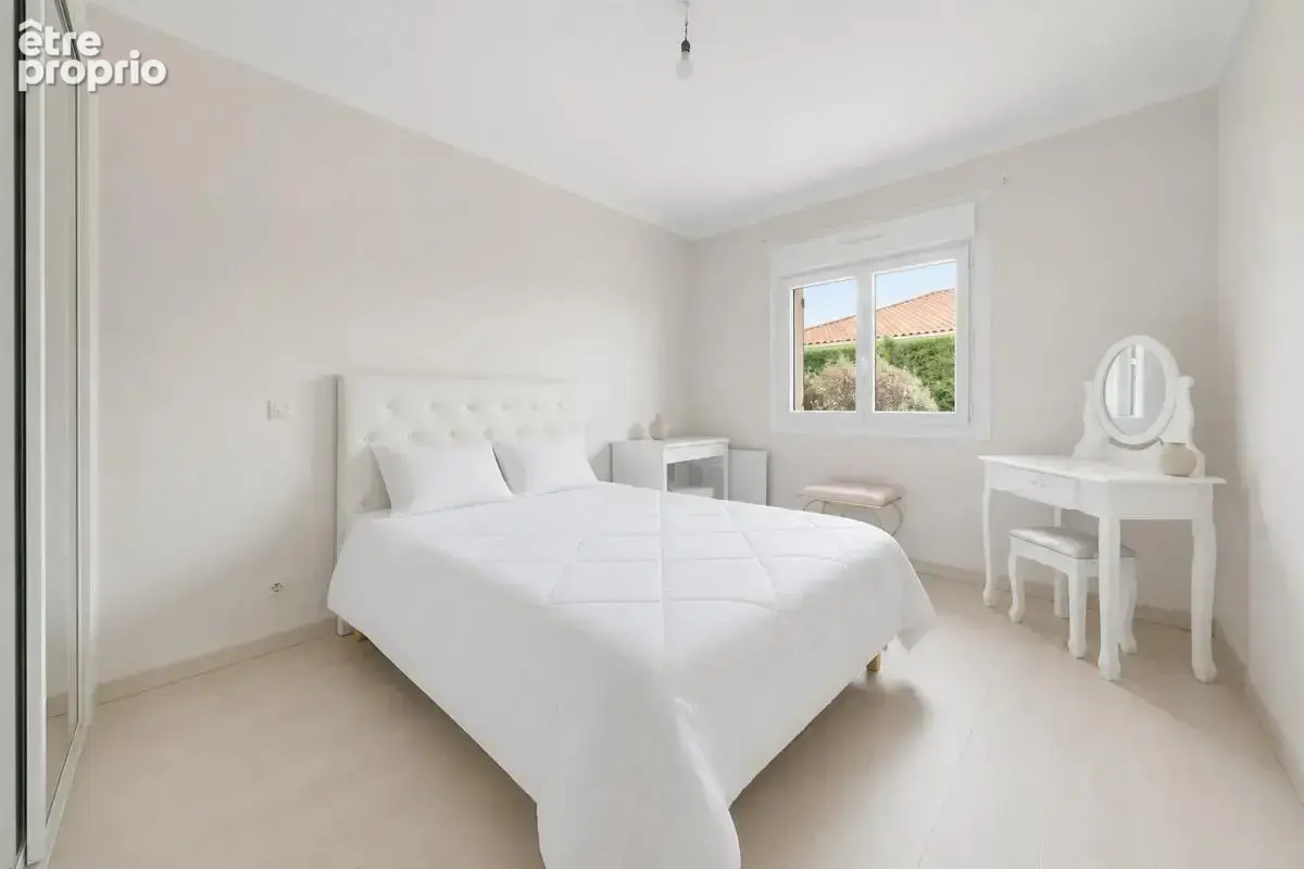 Laissez-vous séduire par cette villa de caractère - photo 9
