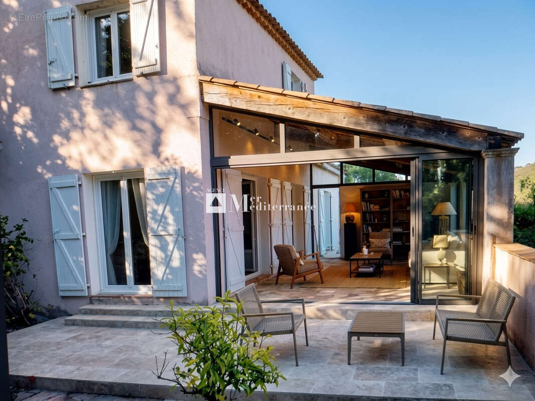 Maison à GRIMAUD