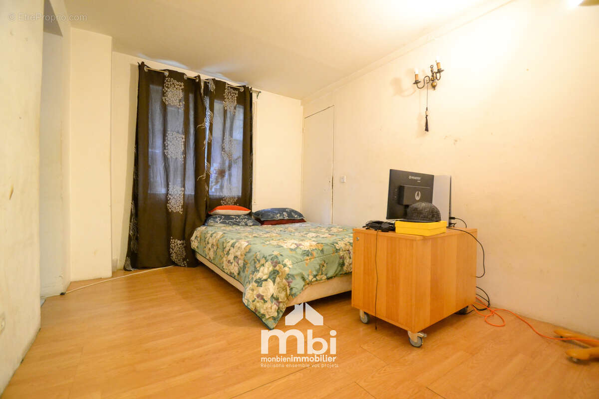 Maison à MARLY-LA-VILLE