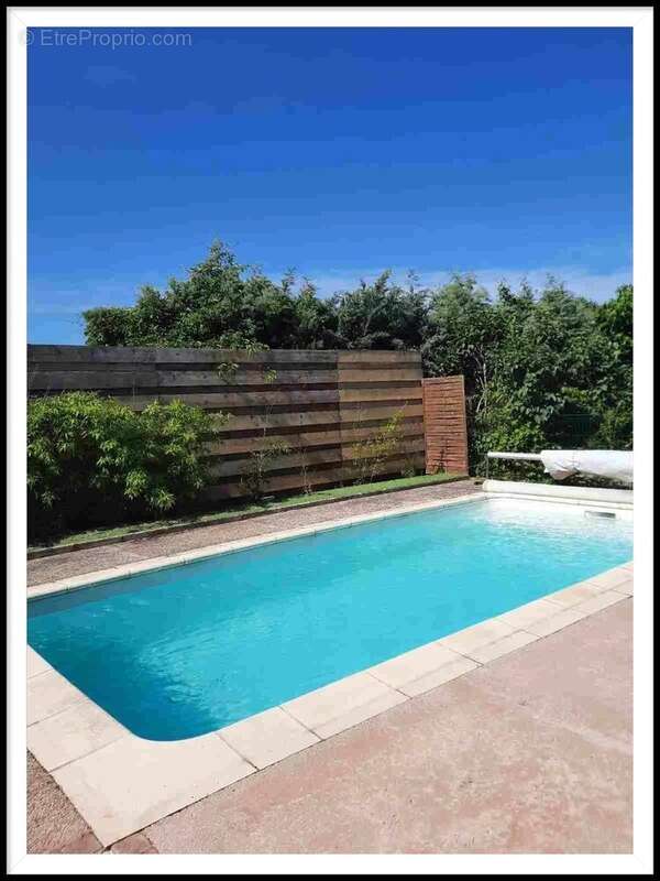 Maison à BAGNOLS-SUR-CEZE