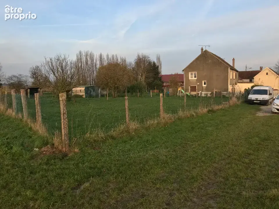 Terrain à COUTEVROULT