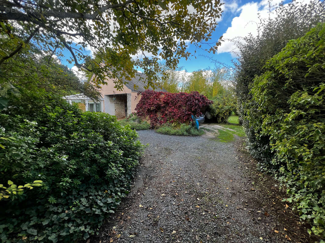 Maison à CHATELLERAULT
