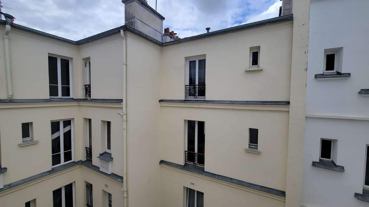 Appartement à PARIS-11E