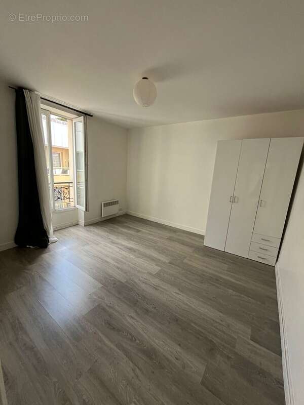 Bel appartement 2 pieces 37m2 env. plein centre du pre saint gervais (93) proximite commerces et metro - photo 3