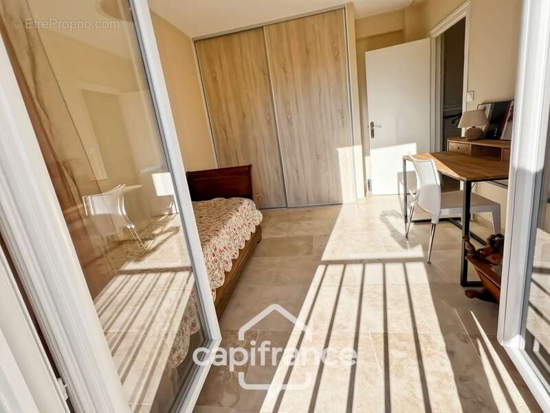Appartement à HYERES