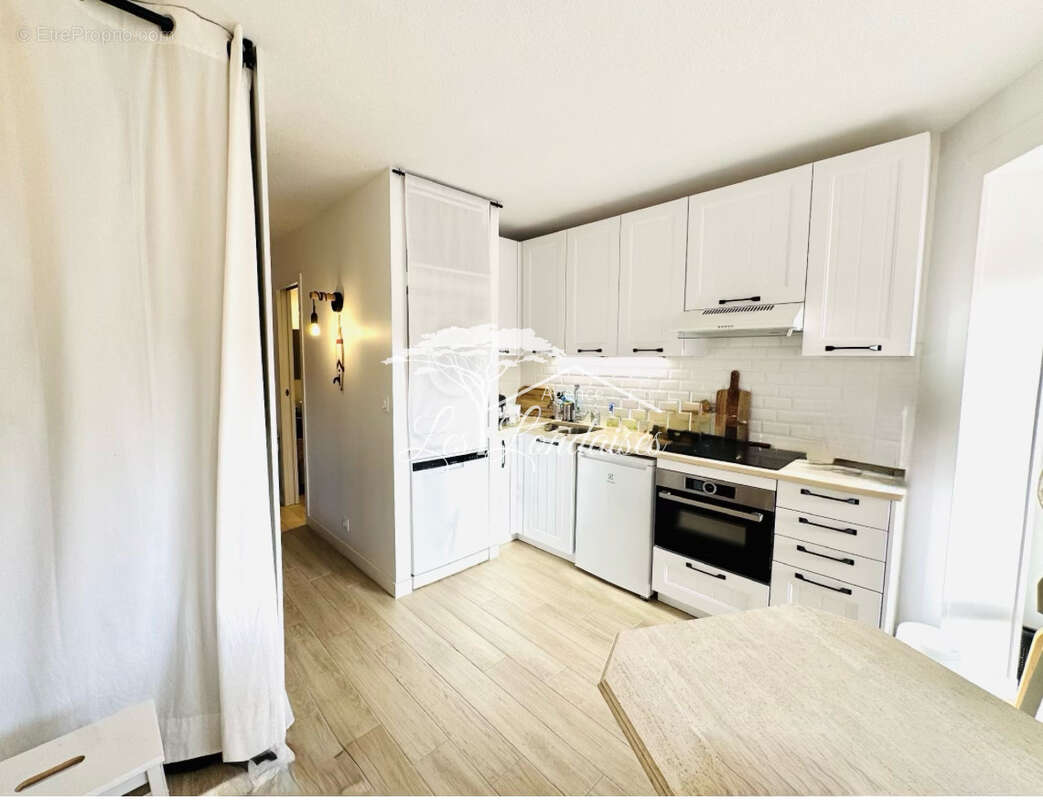 Appartement à LA LONDE-LES-MAURES